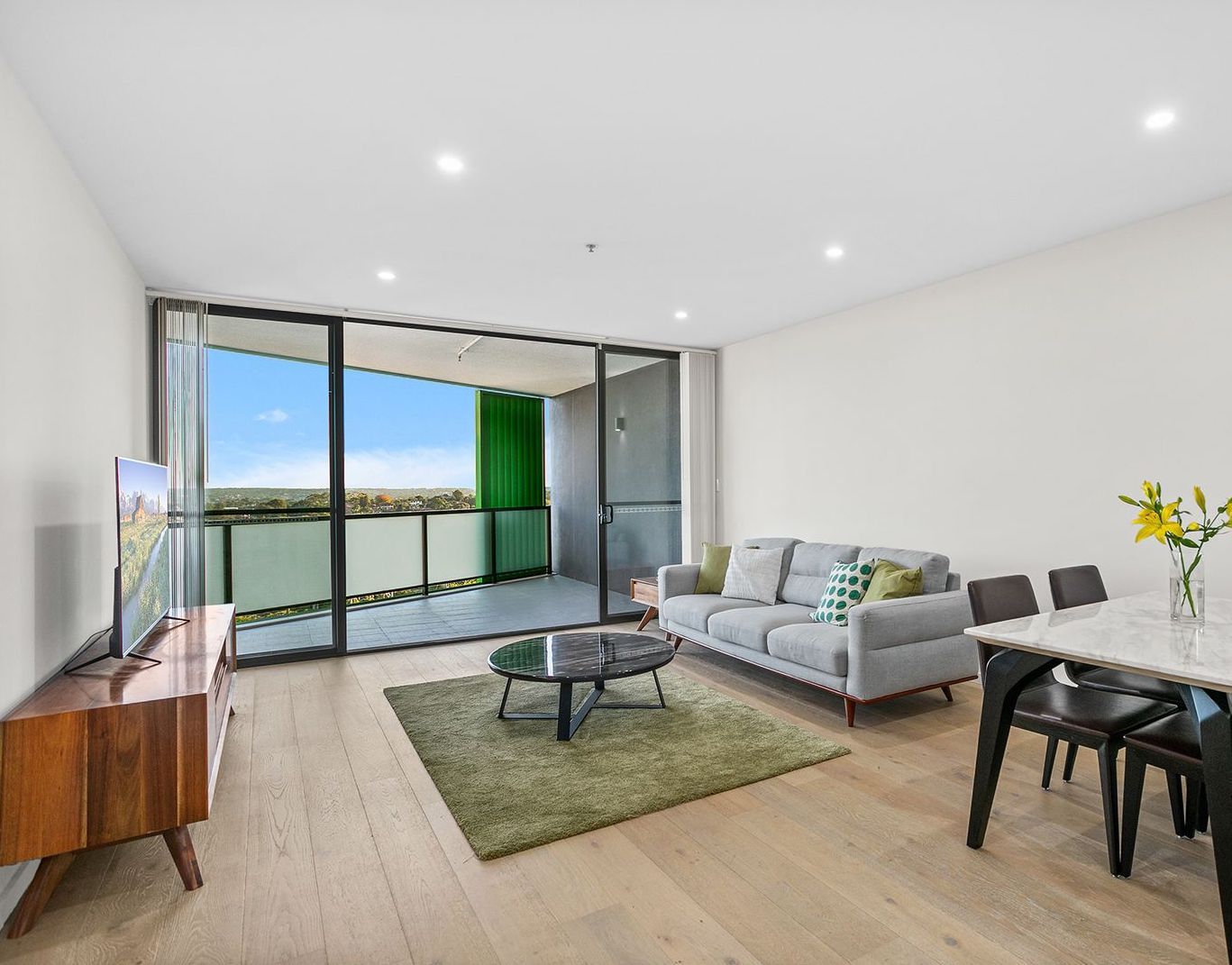 810/380 Forest Road, Hurstville NSW 2220, Image 0