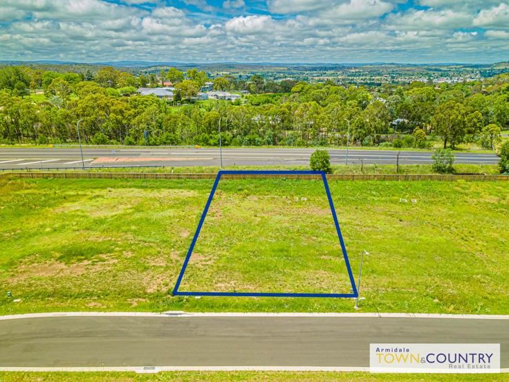 20 Colin Crescent, Armidale NSW 2350, Image 2