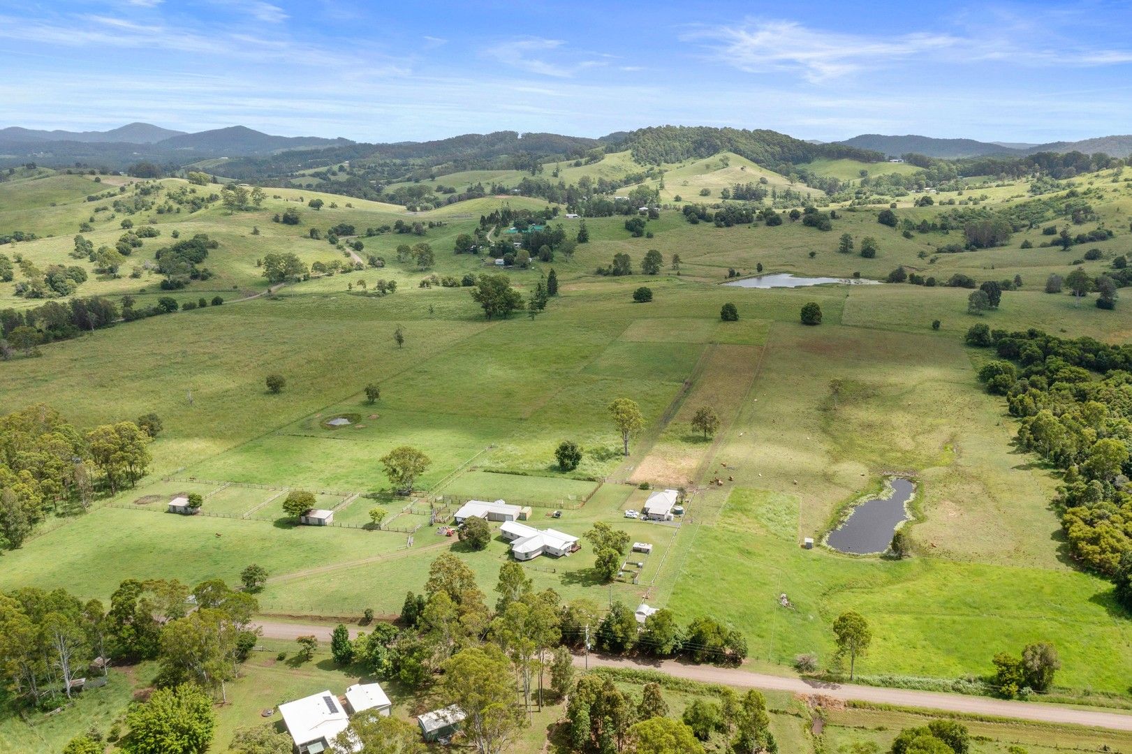 6 bedrooms Rural in 47 Sunshine Road WOLVI QLD, 4570
