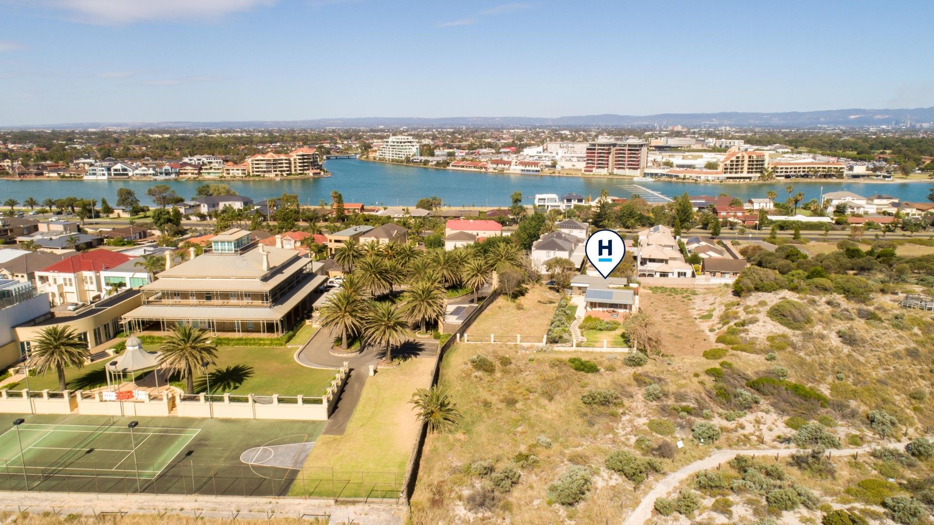 167 Military Road, Tennyson SA 5022 Domain