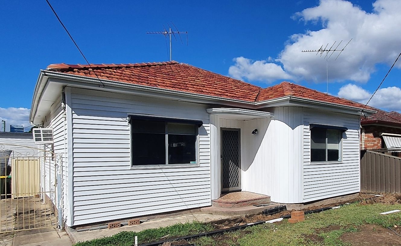 3 bedrooms House in 19 Winspear Avenue BANKSTOWN NSW, 2200