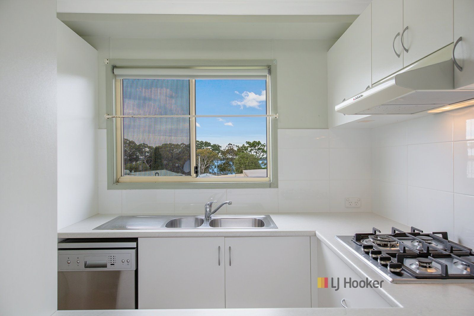 61/186 Sunrise Avenue, Halekulani NSW 2262, Image 2