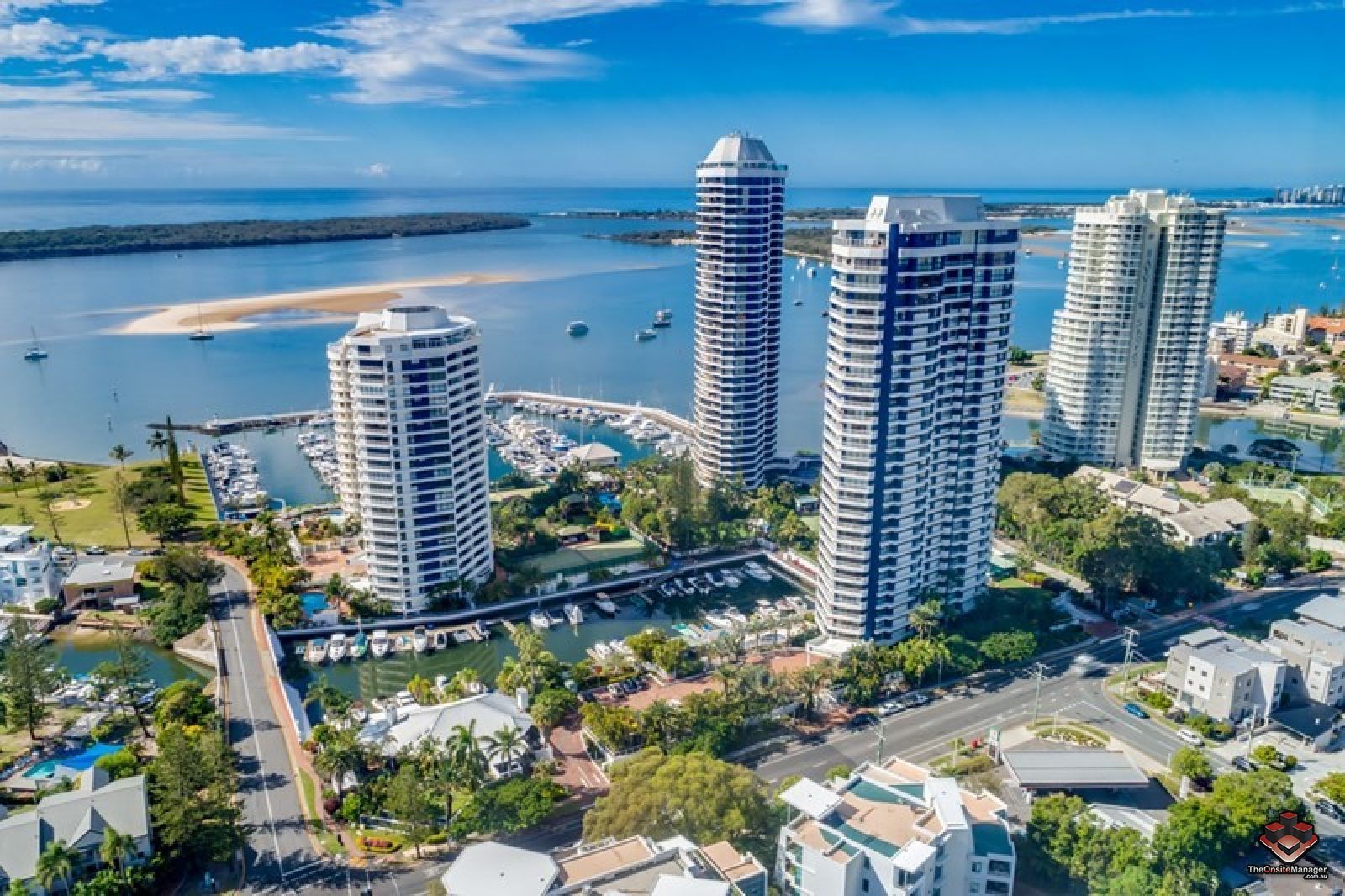 ID21073037/21 Bayview Street, Runaway Bay QLD 4216 Domain