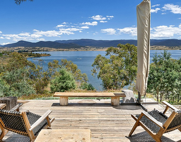17 Lakeview Terrace, East Jindabyne NSW 2627