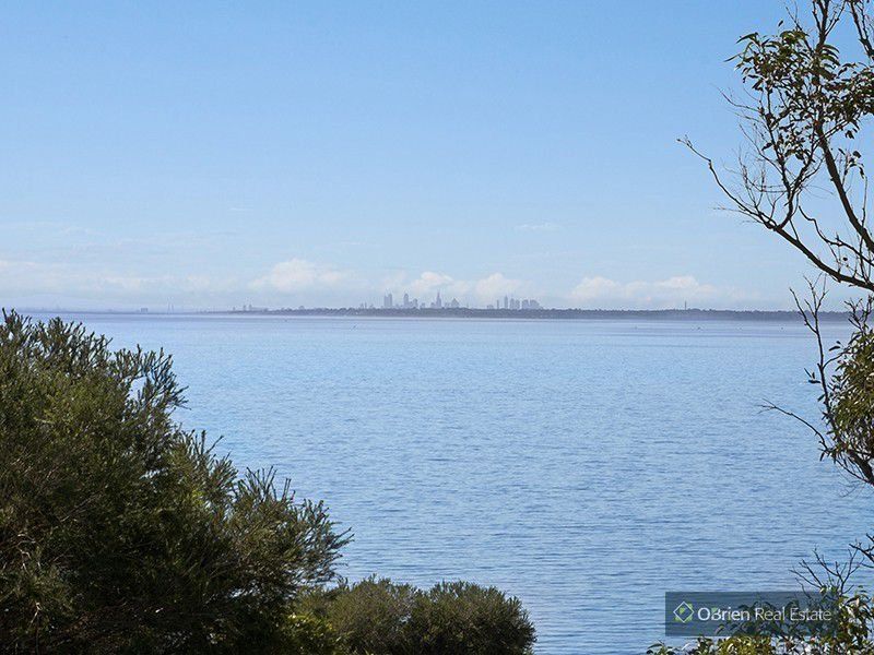 2 clyde court frankston south top