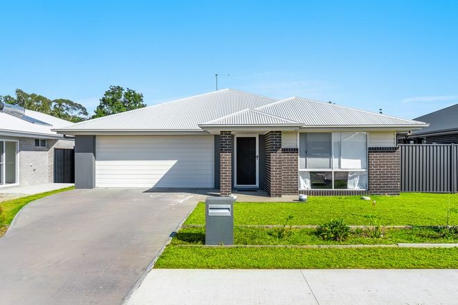 Picture of 12 Peacock Street, YAMBA NSW 2464