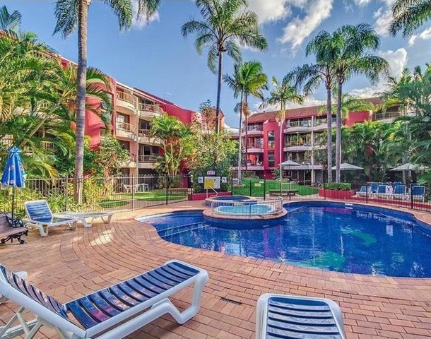 3/38 Enderley Avenue, Surfers Paradise QLD 4217