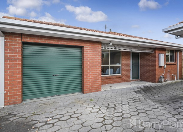 2/3 Waratah Avenue, Tullamarine VIC 3043