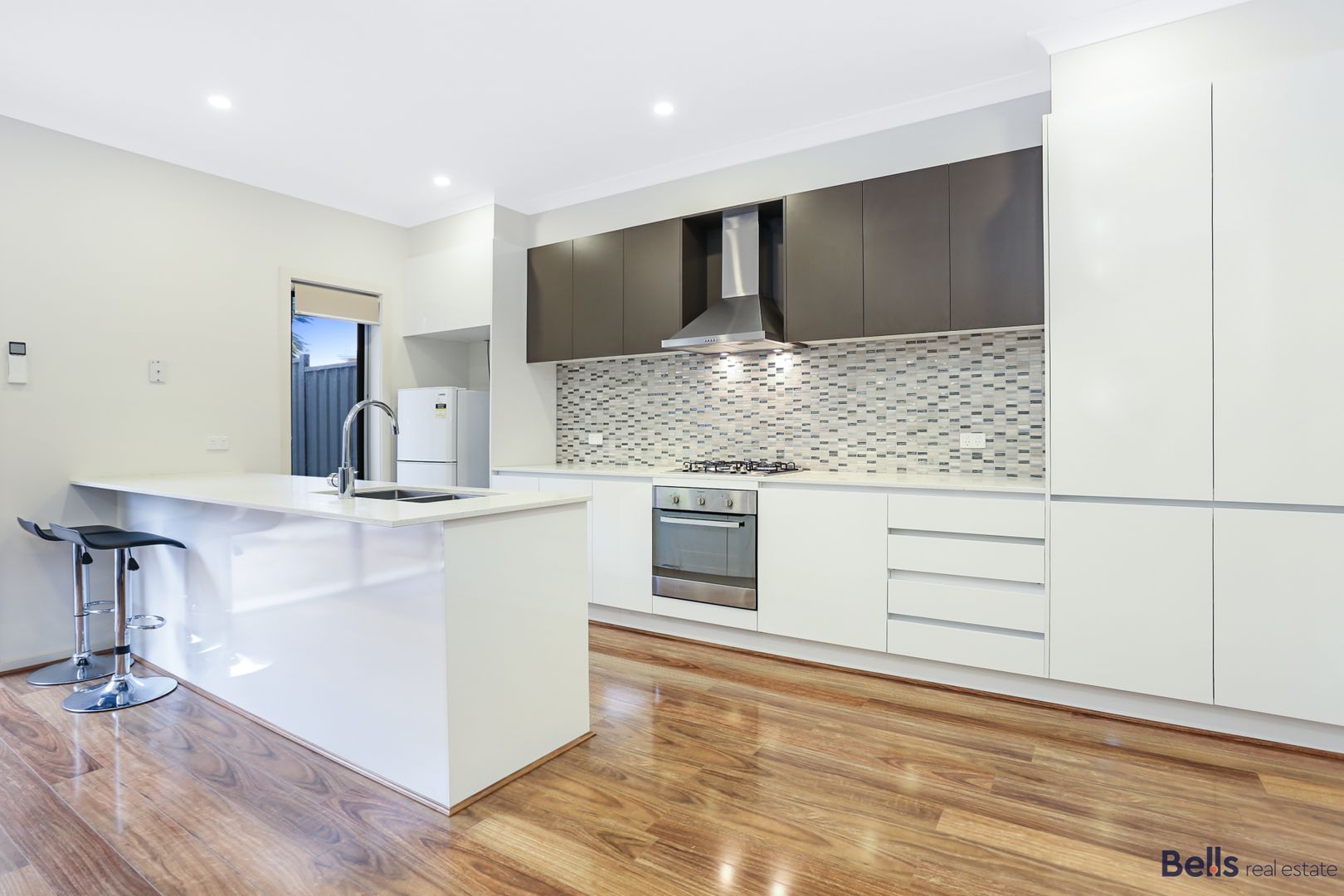 9 3 Victoria Road Sydenham Vic 3037 Domain