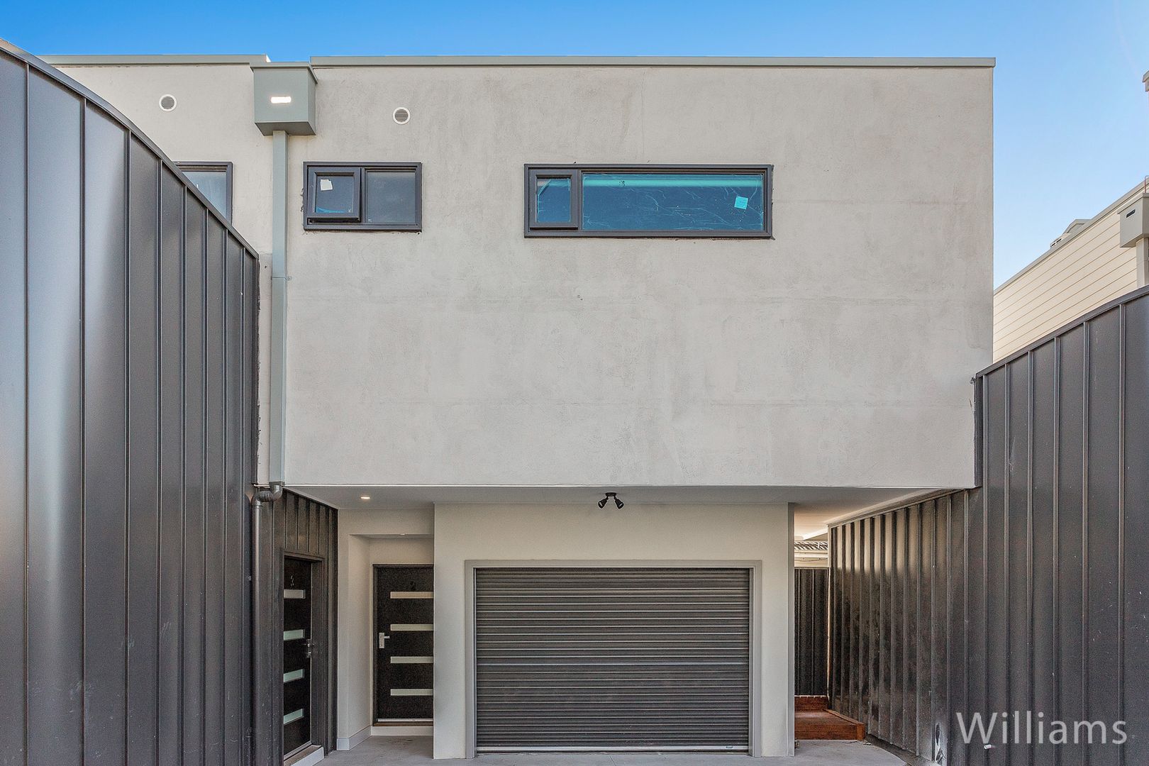 2 bedrooms Townhouse in 2/223 Woods Street NEWPORT VIC, 3015