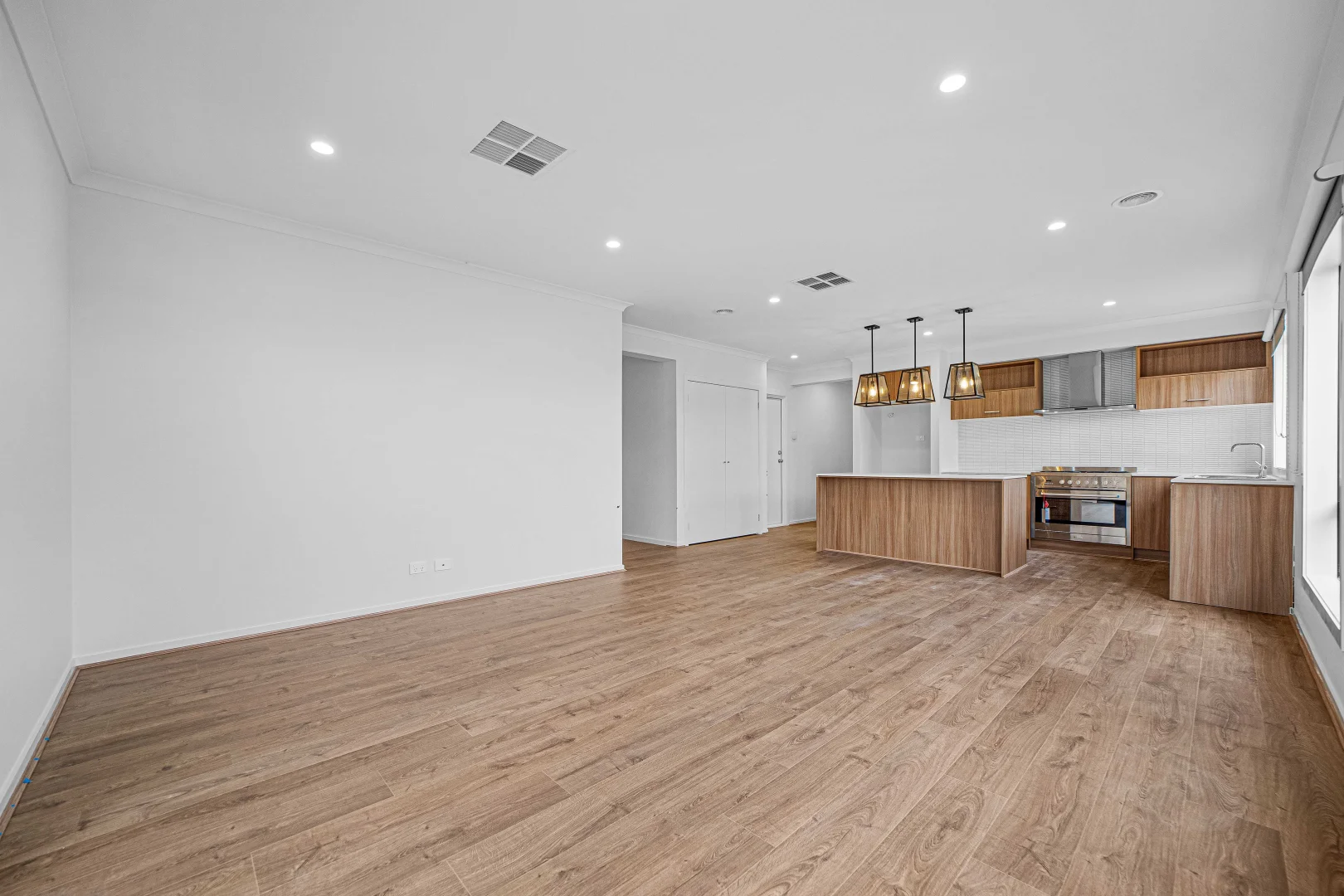 Additional image 4 of 45 Wharfedale Crescent, Lara VIC 3212