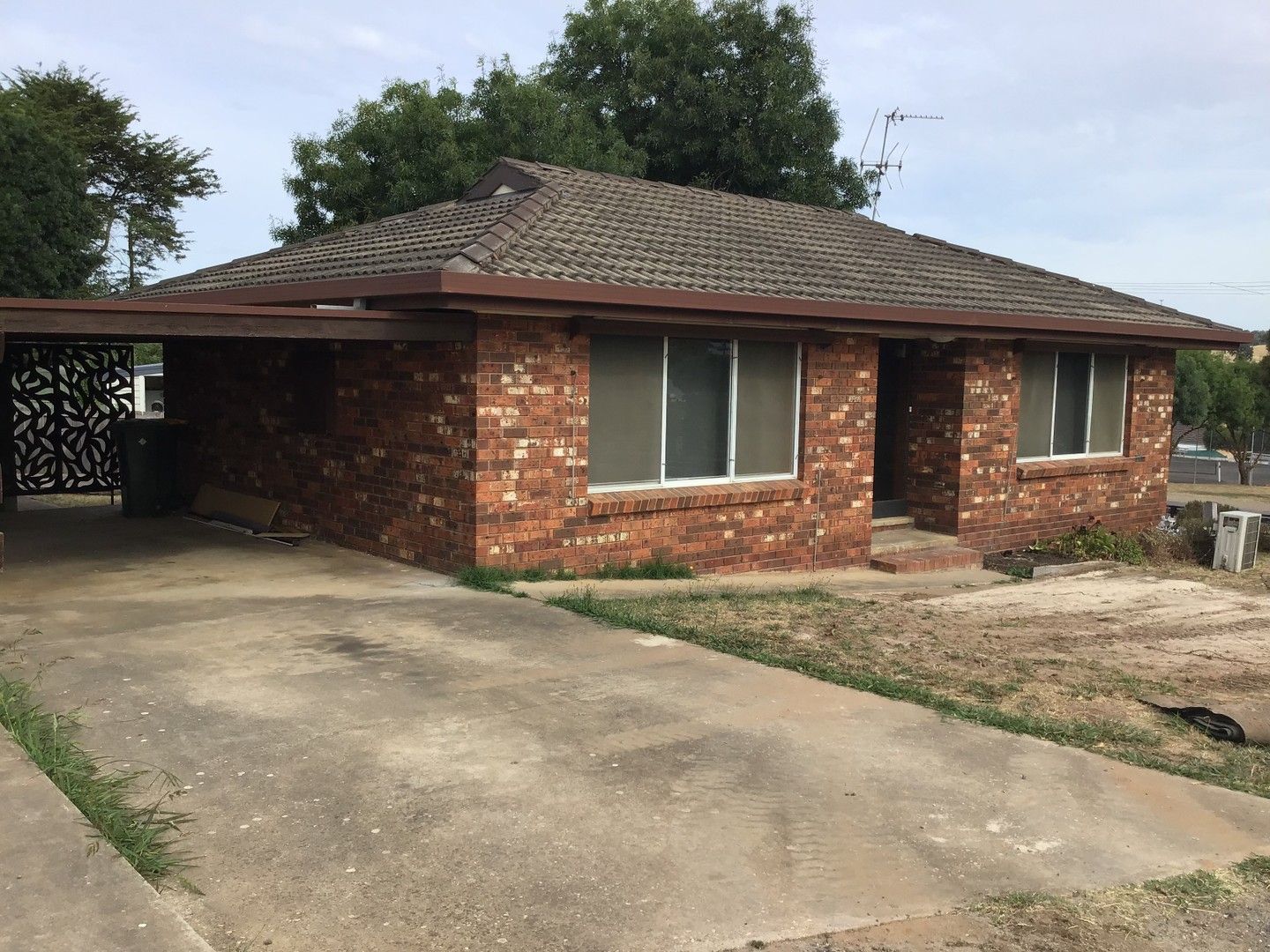 2 bedrooms House in 33 View Street CASTLEMAINE VIC, 3450