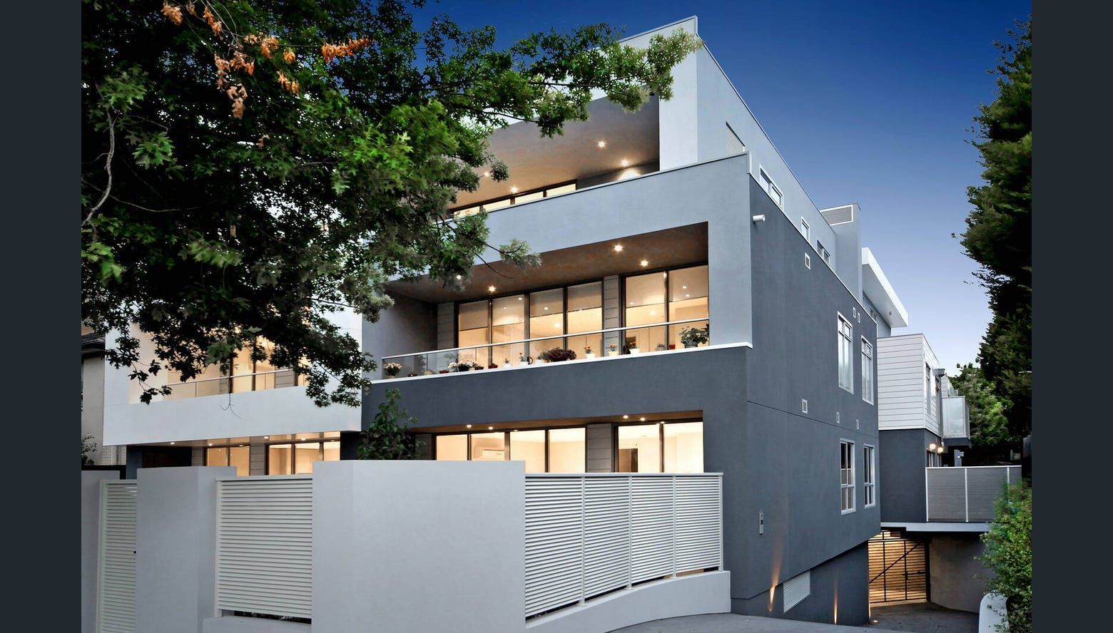2 bedrooms Apartment / Unit / Flat in  CARNEGIE VIC, 3163
