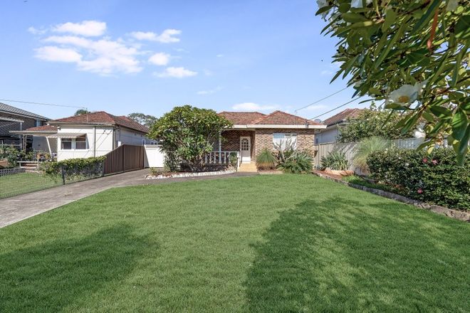 Picture of 33 Shenstone Rd, RIVERWOOD NSW 2210