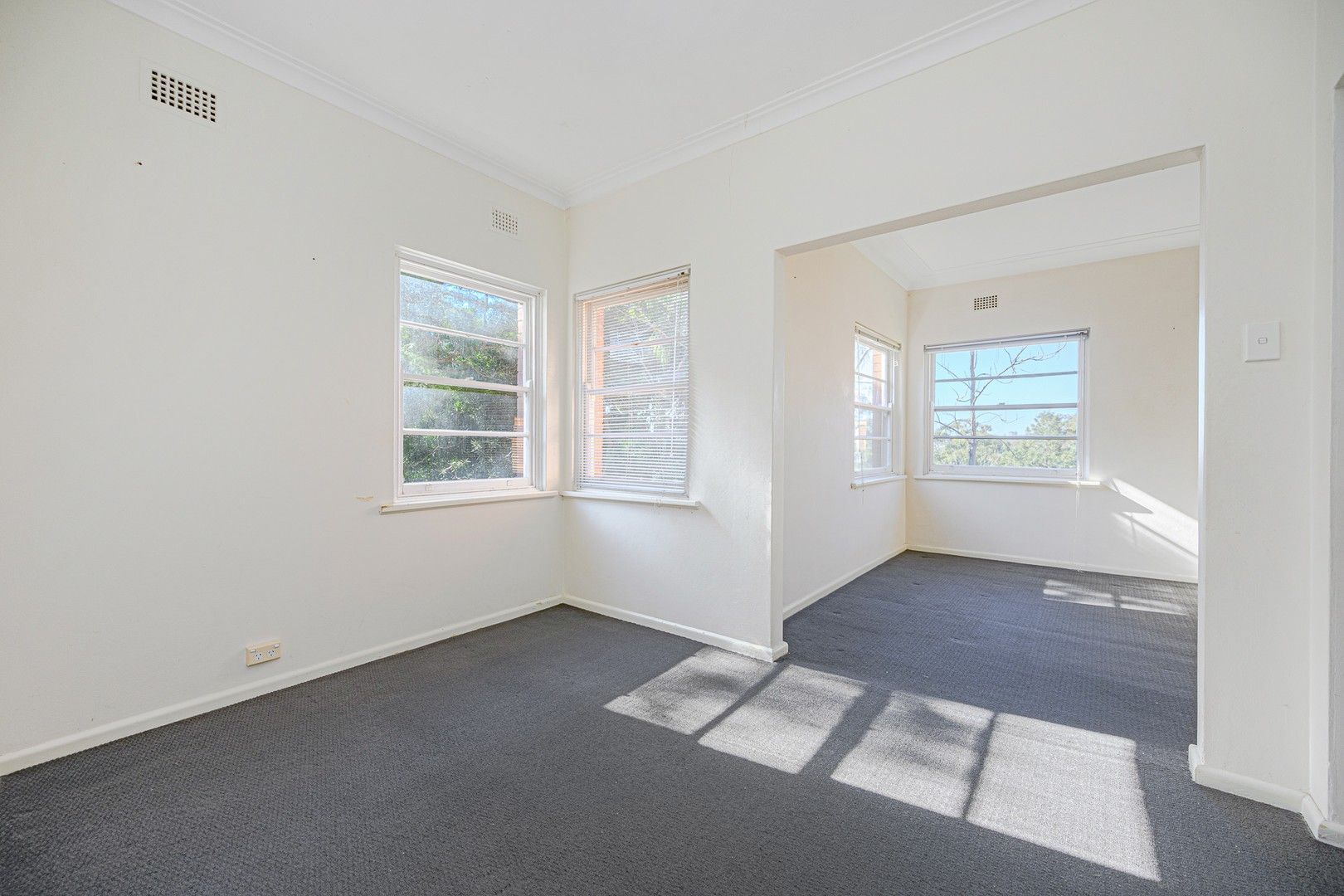 2 bedrooms Apartment / Unit / Flat in 2/63 Pine Street CAMMERAY NSW, 2062