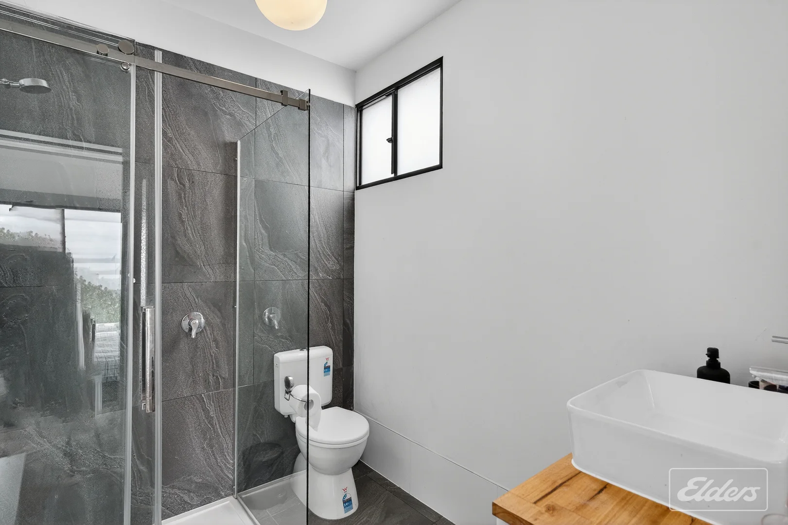 Additional image 13 of 38 Sidney Parade, Hindmarsh Island SA 5214