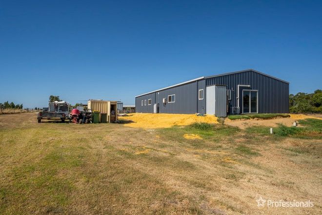 Picture of 21 Franklin Road, NORTH DANDALUP WA 6207