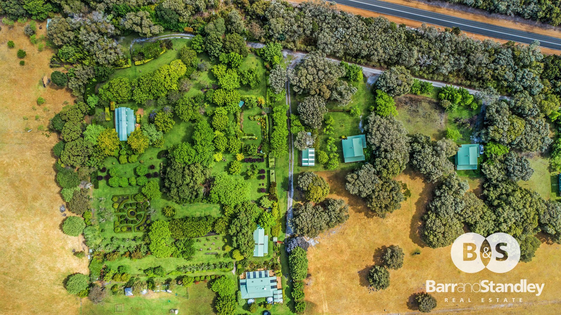 15 bedrooms Acreage / Semi-Rural in 4993 South Coast Highway BOW BRIDGE WA, 6333