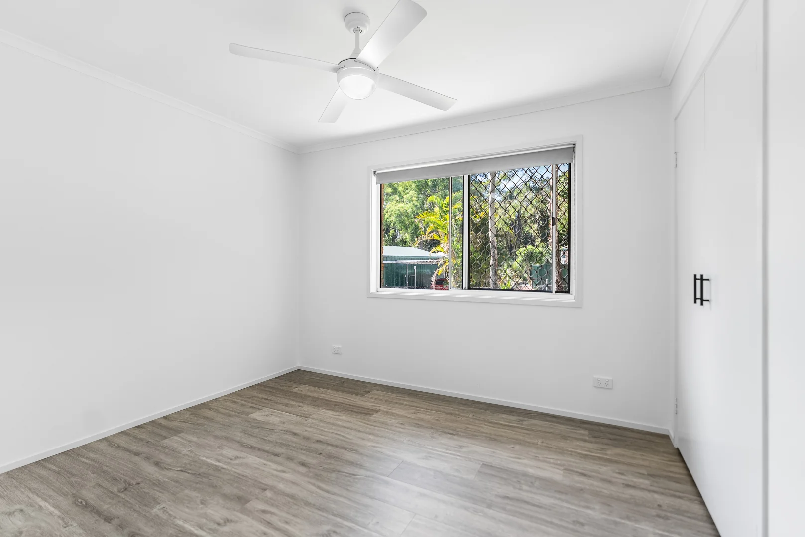 Additional image 6 of 118-120 Eildon Cl, Munruben QLD 4125