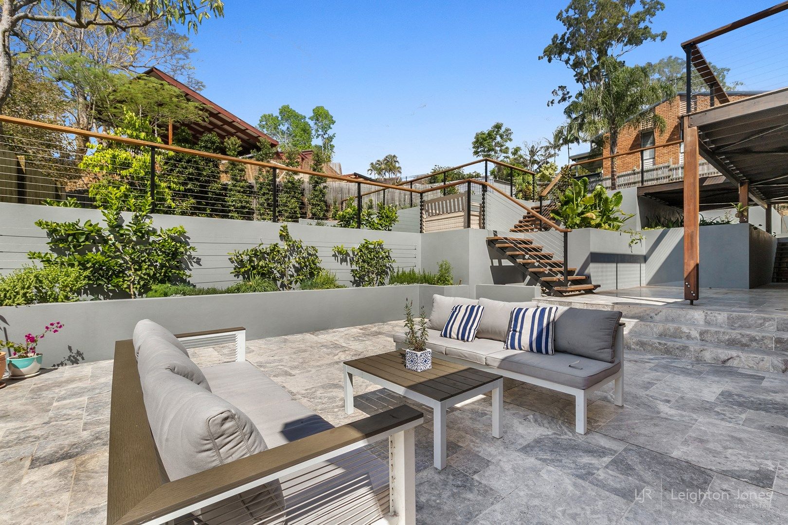 4 bedrooms House in 146 Greentrees Avenue KENMORE HILLS QLD, 4069