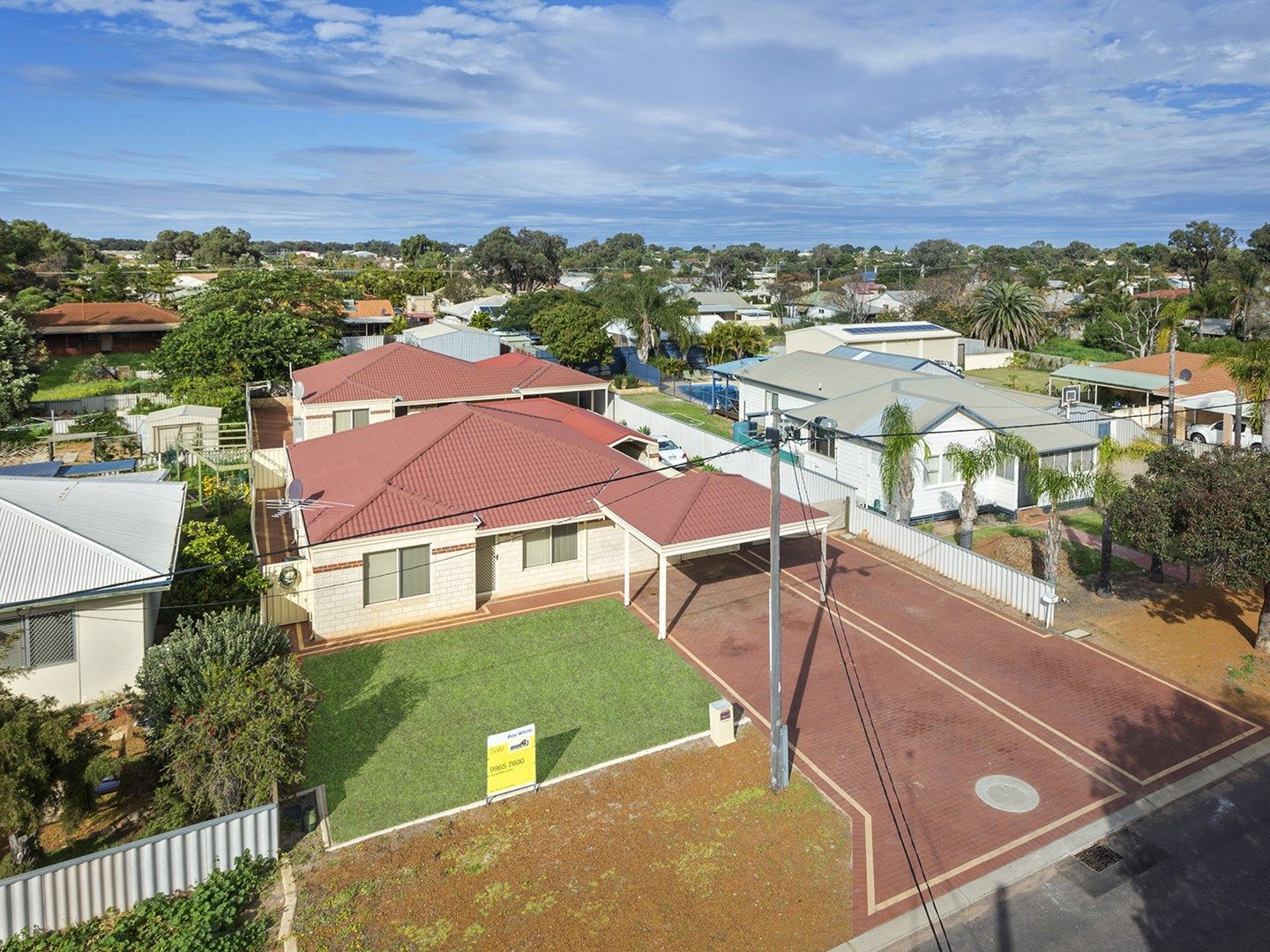 1/240 First Street, Wonthella WA 6530, Image 1