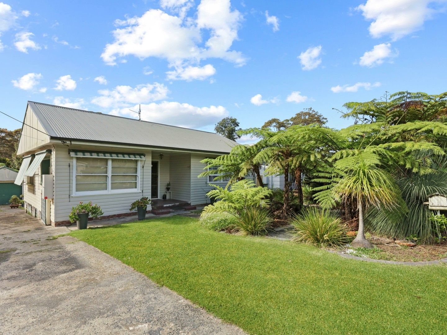 2 bedrooms House in 24 Roberts St OLD EROWAL BAY NSW, 2540