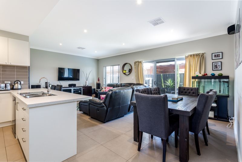 2/66 Seaton Terrace, Seaton SA 5023, Image 2