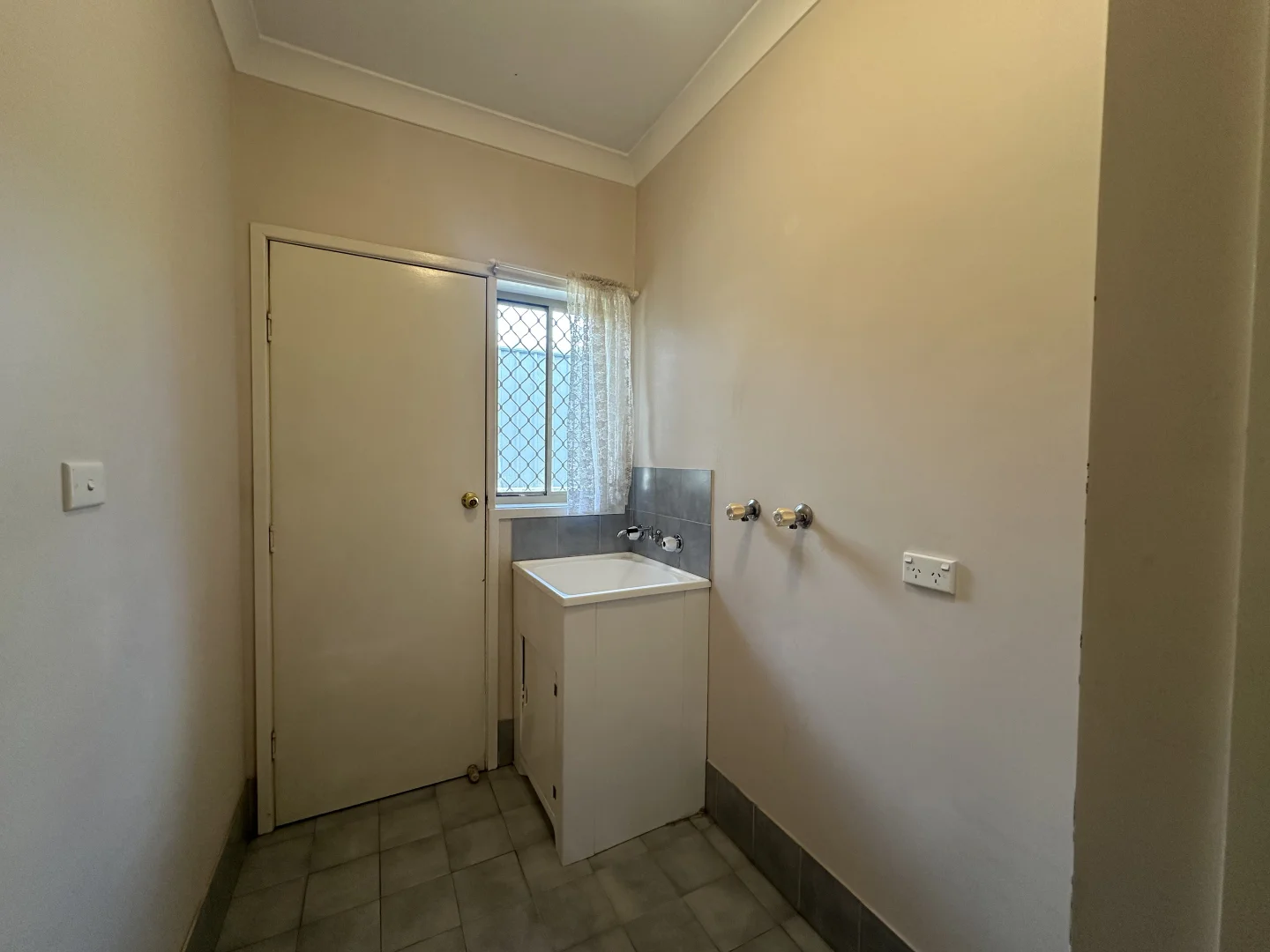 Additional image 9 of 1/24 Rawson Avenue, Tamworth NSW 2340
