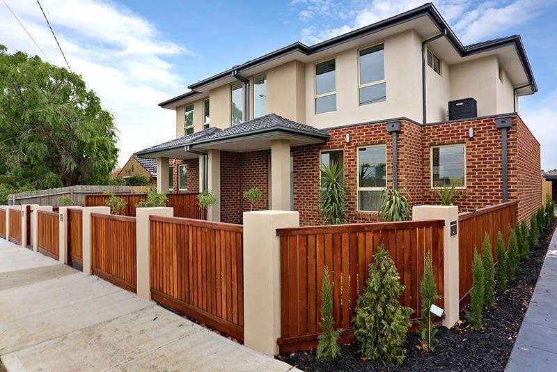 3 bedrooms Townhouse in 204A East Boundary Road BENTLEIGH EAST VIC, 3165