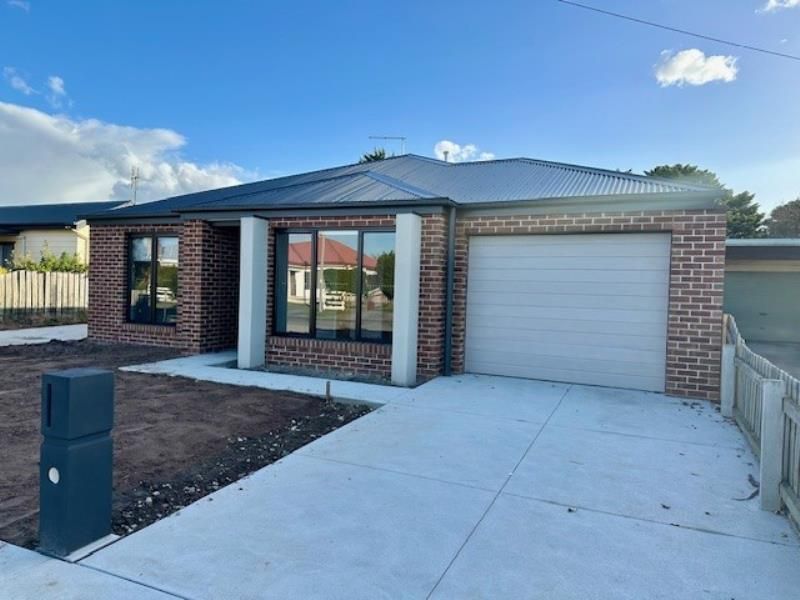 3 bedrooms House in 1/11 Ambrose Avenue TRARALGON VIC, 3844