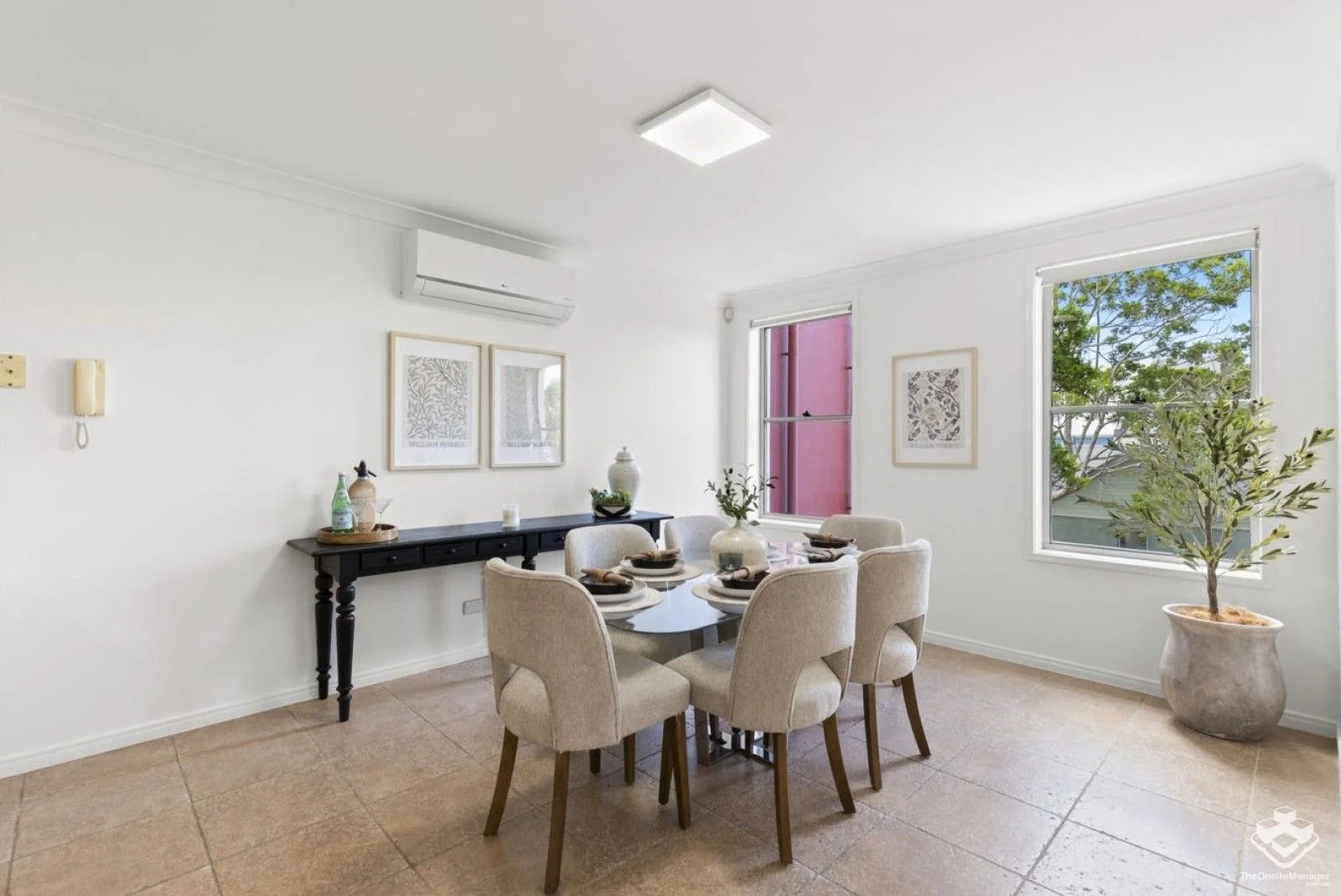 Additional image 3 of 2/3108 The Boulevard, Carrara QLD 4211