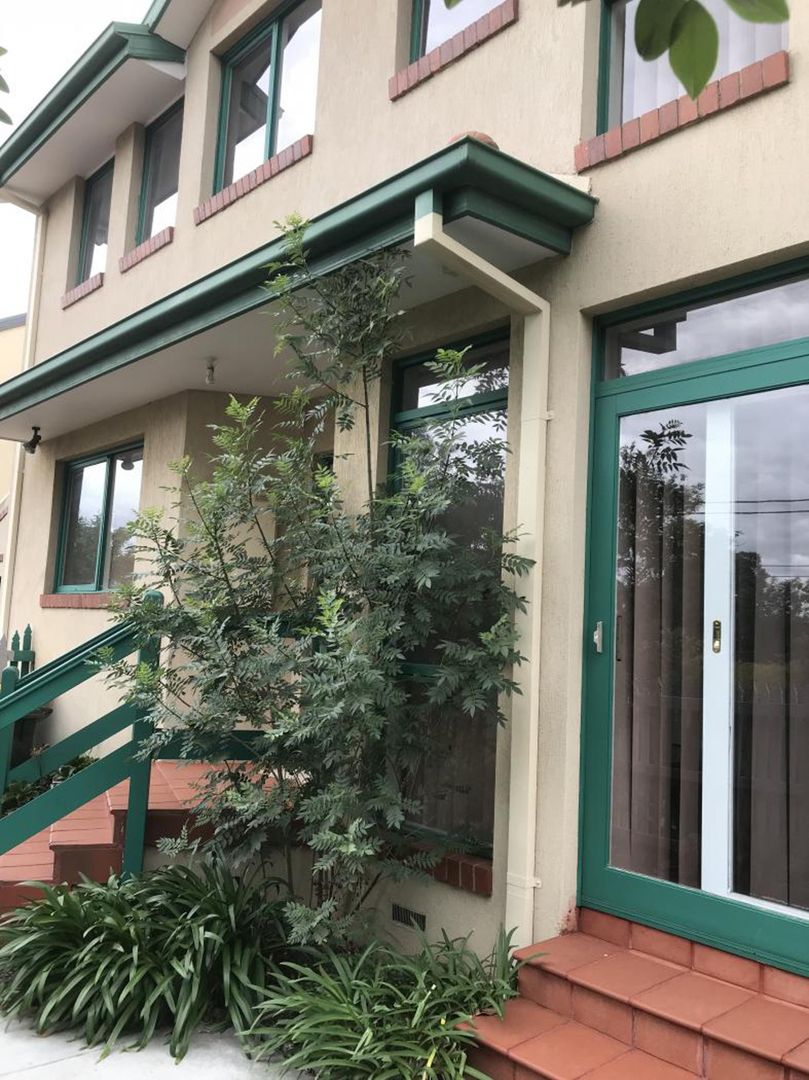 3 bedrooms Townhouse in 1/10 Duffy Street RESERVOIR VIC, 3073
