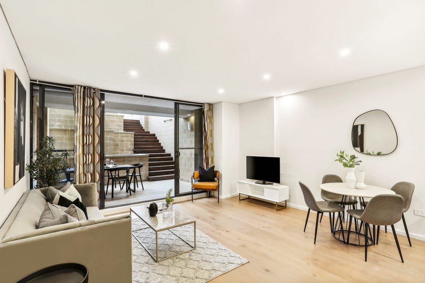 2 bedrooms Apartment / Unit / Flat in 39/13-19 Bryant Street ROCKDALE NSW, 2216
