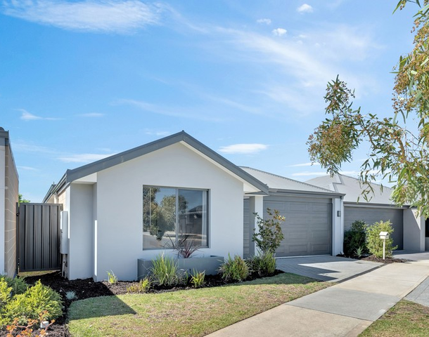 8 Ashdown Way, Hilbert WA 6112