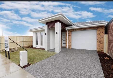 225 St Germain Boulevard, Clyde North VIC 3978, Image 0