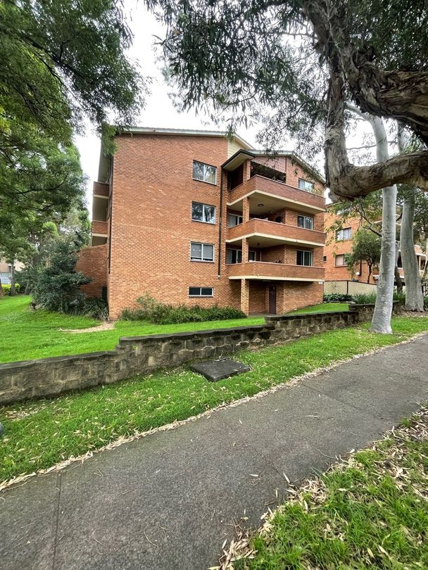 2 bedrooms Apartment / Unit / Flat in 1/69 Chapel Street ROCKDALE NSW, 2216
