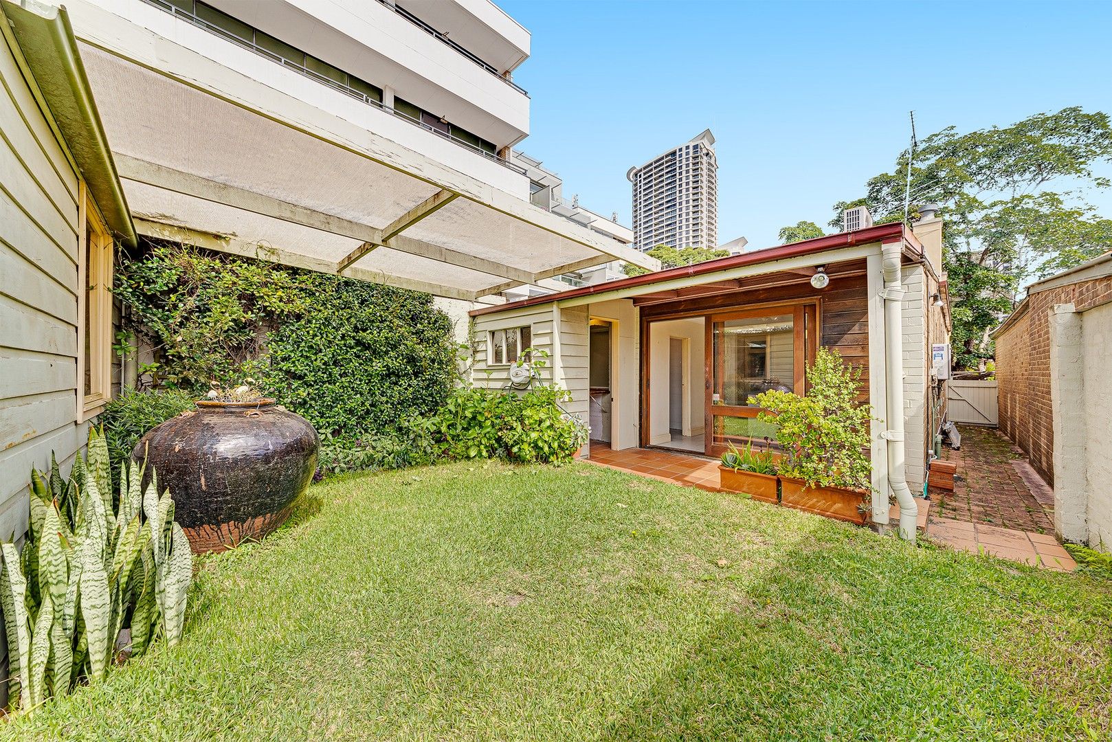 2 bedrooms House in 1 Plunkett Street NAREMBURN NSW, 2065