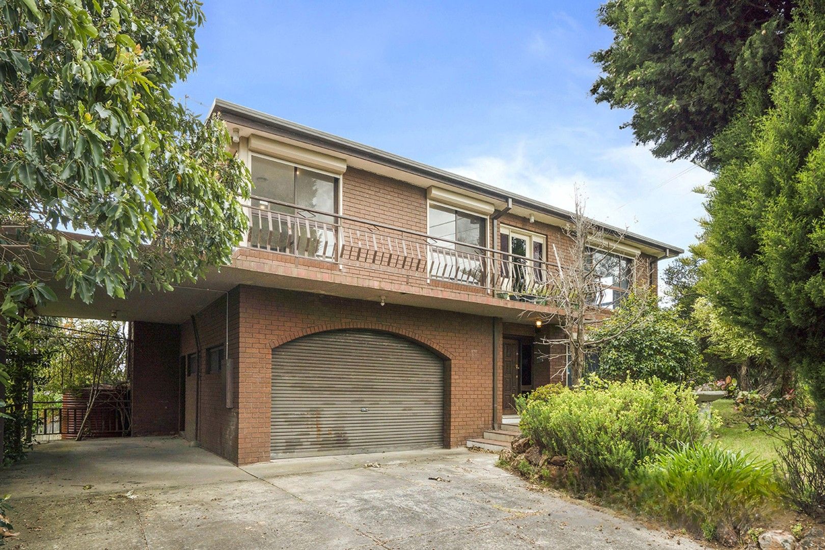 5 bedrooms House in 67 Hampshire Road DONCASTER VIC, 3108
