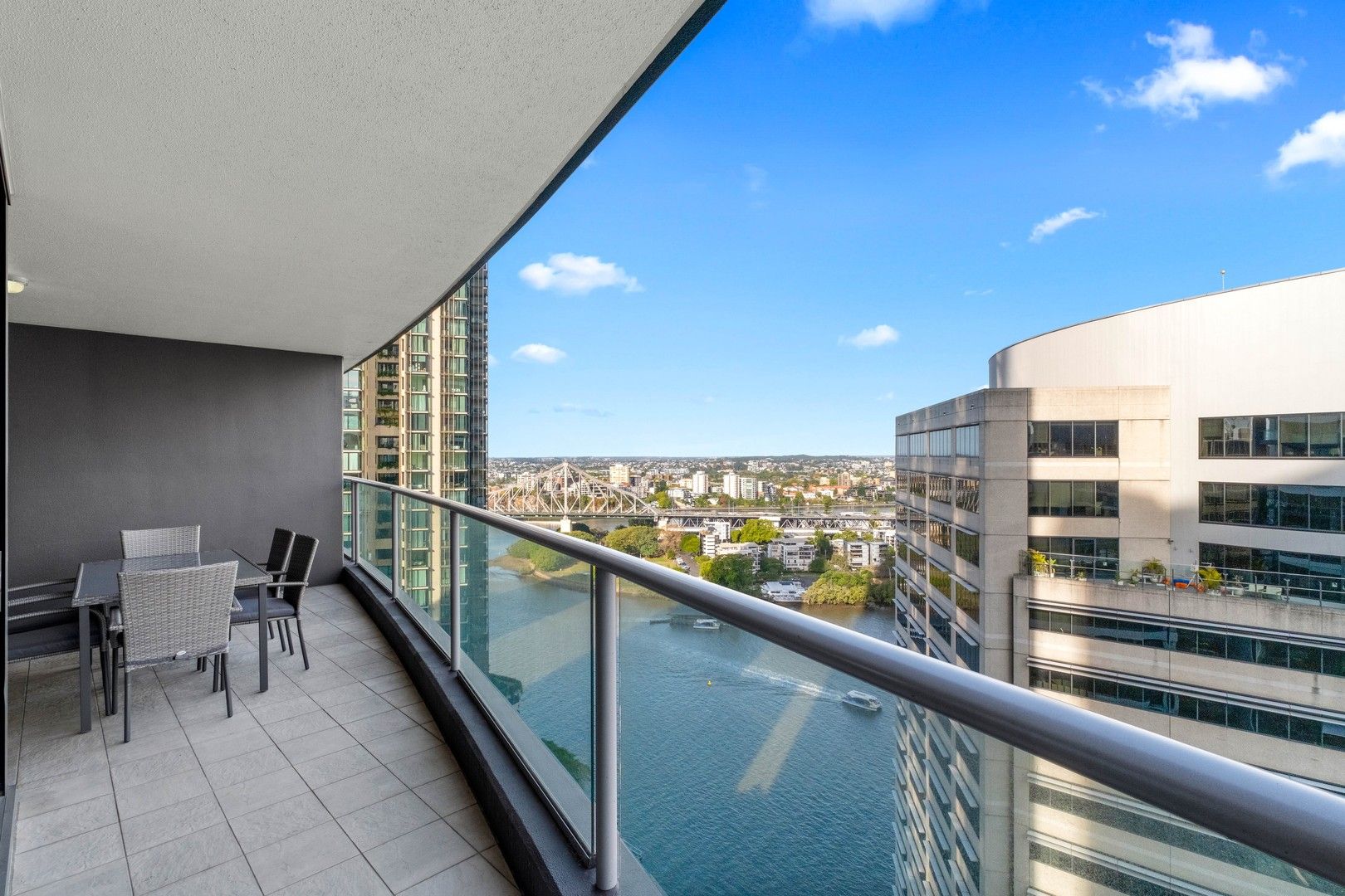 2 bedrooms Apartment / Unit / Flat in 265/420 Queen Street BRISBANE CITY QLD, 4000