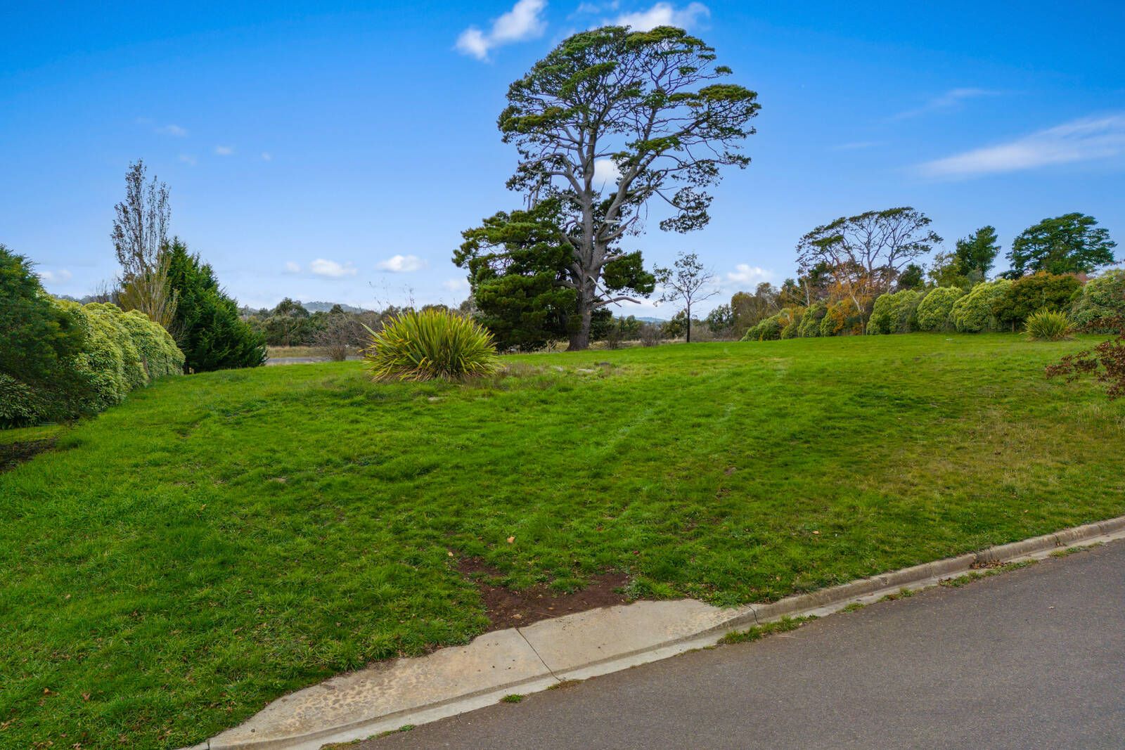 28 Tattersall Drive, Kyneton VIC 3444, Image 1