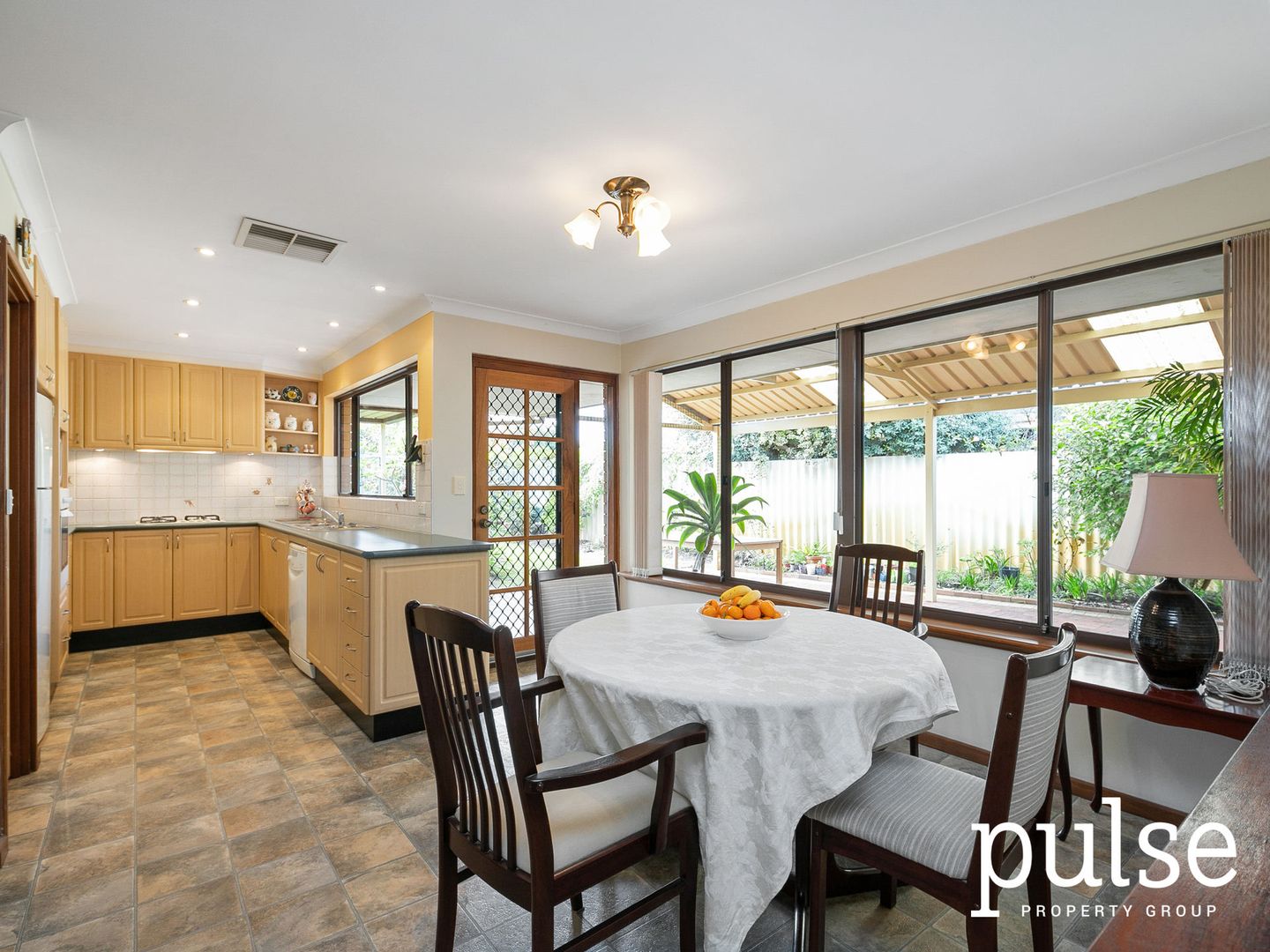 4 Abrolhos Close, Shelley WA 6148, Image 2