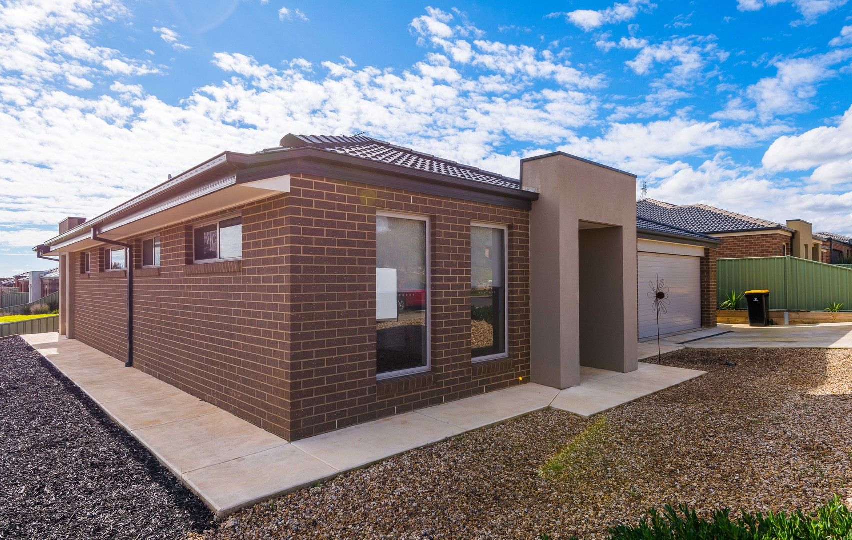 3 bedrooms House in 1 Therese Way MAIDEN GULLY VIC, 3551