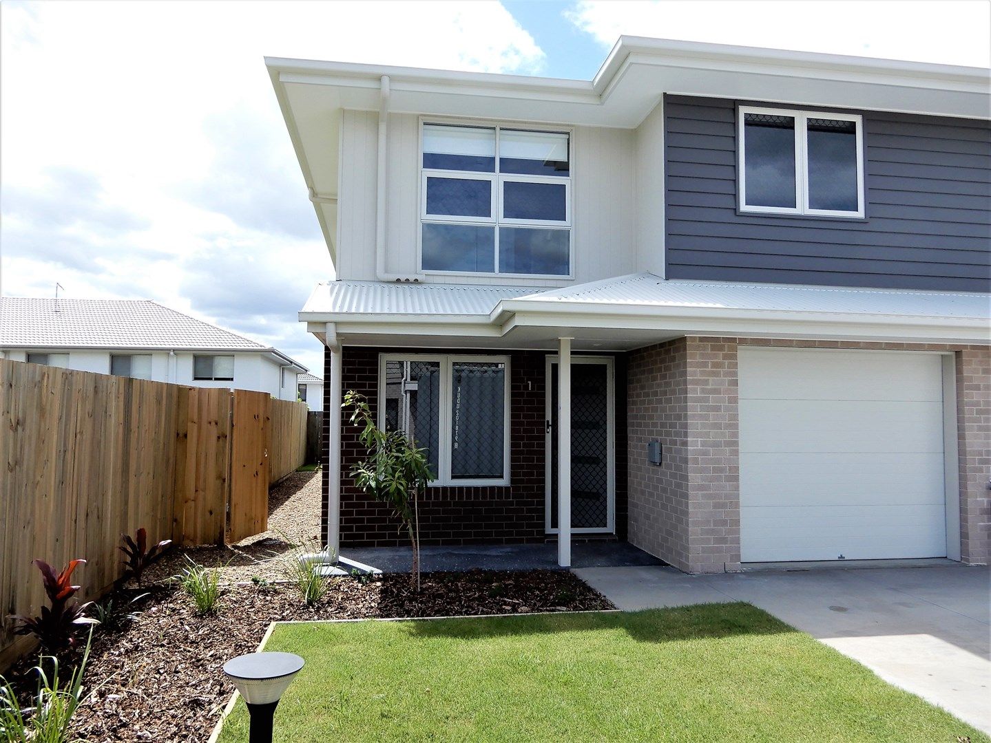 3 bedrooms Townhouse in 1/43 Farinazzo Street RICHLANDS QLD, 4077