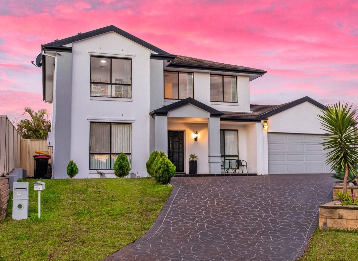 4 bedrooms Apartment / Unit / Flat in 14 Ormiston Ave WEST HOXTON NSW, 2171