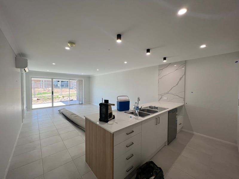 1/20 Amos Road, North Rothbury NSW 2335 House For Rent 540 Domain