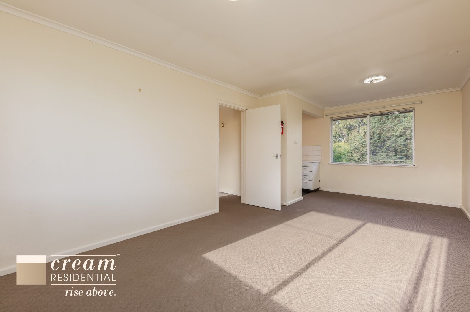 72/27 Coxen Street, Hughes ACT 2605, Image 2