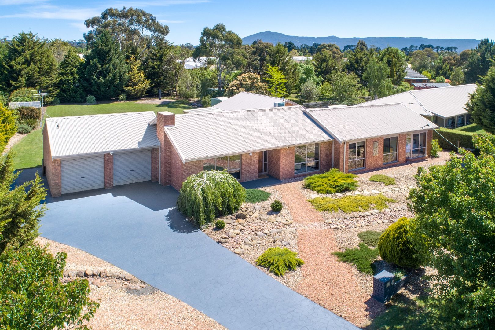 55 Skyline Drive, Gisborne Property History & Address Research Domain