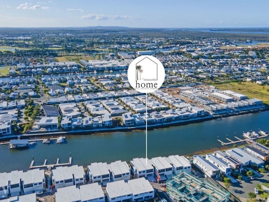 4 bedrooms House in 39 Delta Circuit HOPE ISLAND QLD, 4212