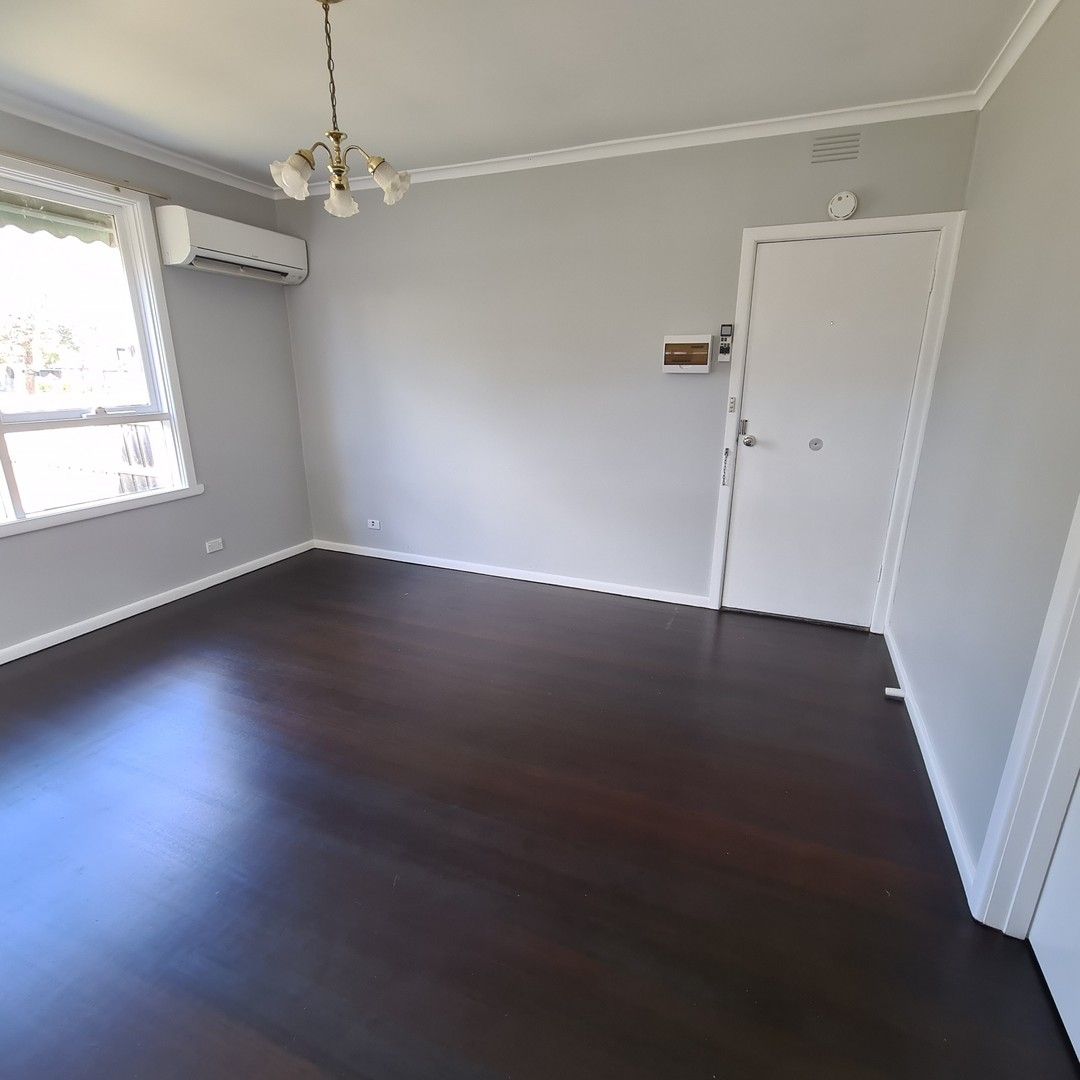 1 bedrooms Apartment / Unit / Flat in 2/138 Heatherdale Rd MITCHAM VIC, 3132