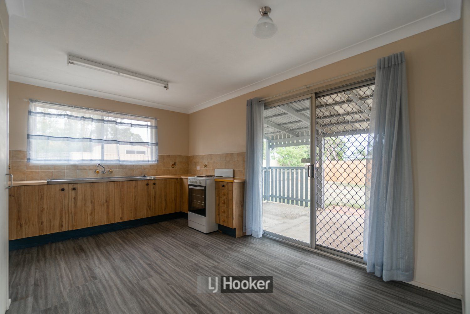 100 Middle Road, Hillcrest QLD 4118, Image 2